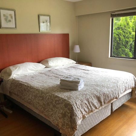 Comfort Cottage Guest House Near Subway Station, Bus And Downtown Vancouver Esterno foto